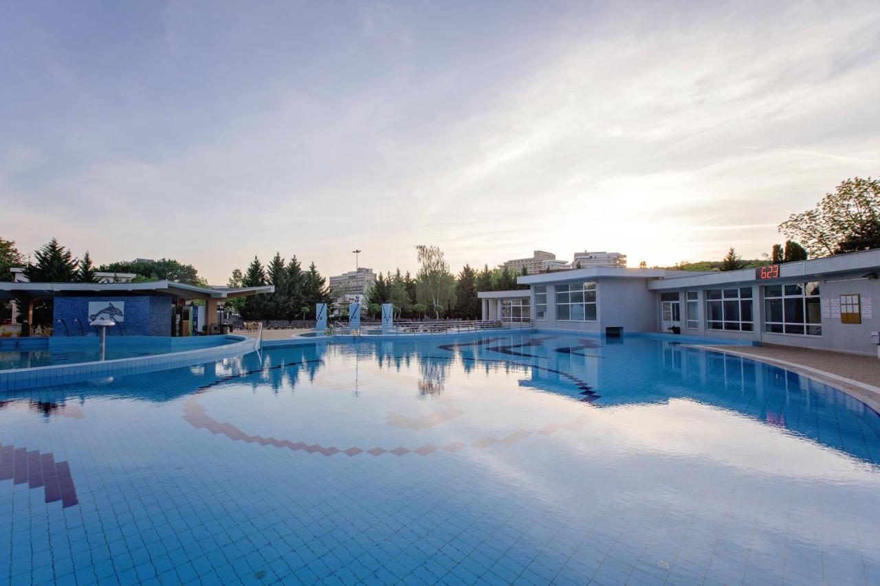 Hotel International Băile Felix Buitenkant foto