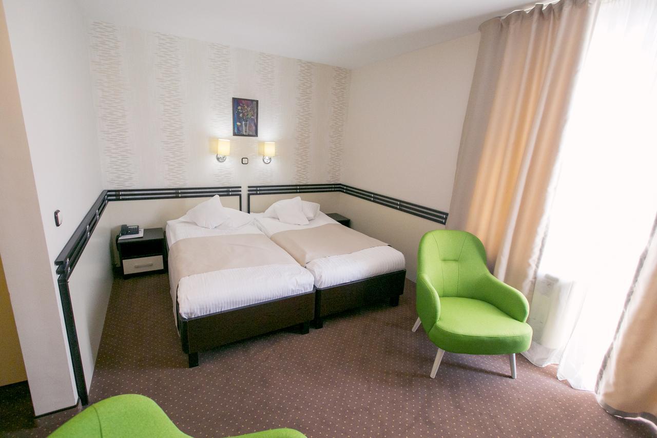 Hotel International Băile Felix Buitenkant foto