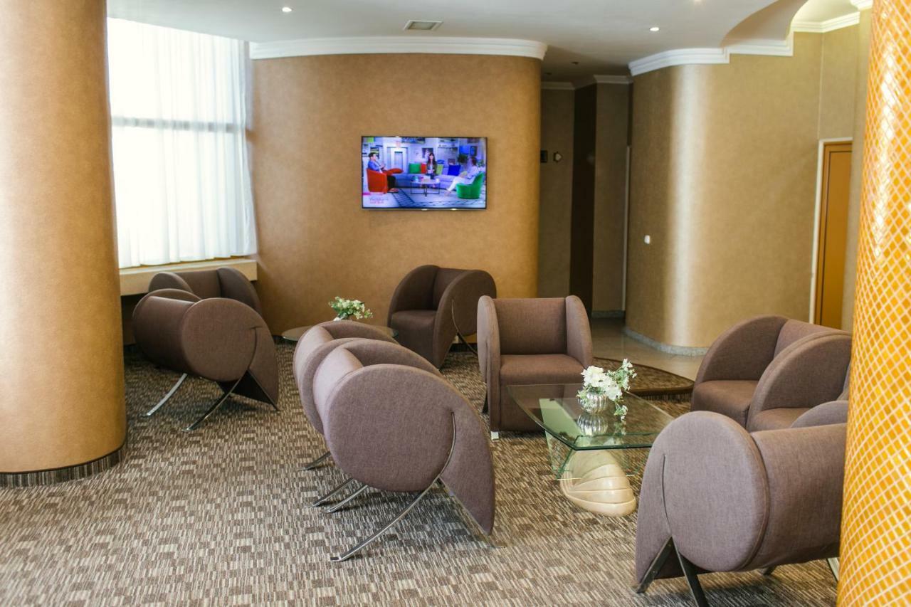 Hotel International Băile Felix Buitenkant foto